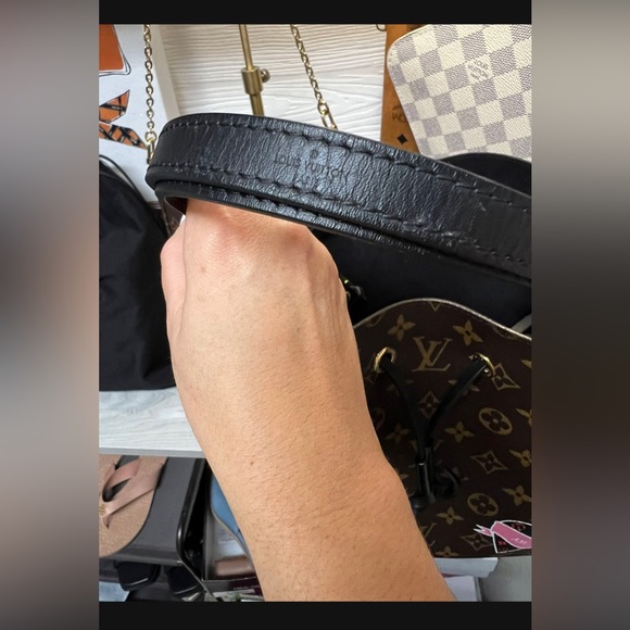 NeoNoe💕 LOUIS VUITTON 🌎 WORLD TOUR ❤️ - Picture 9 of 10